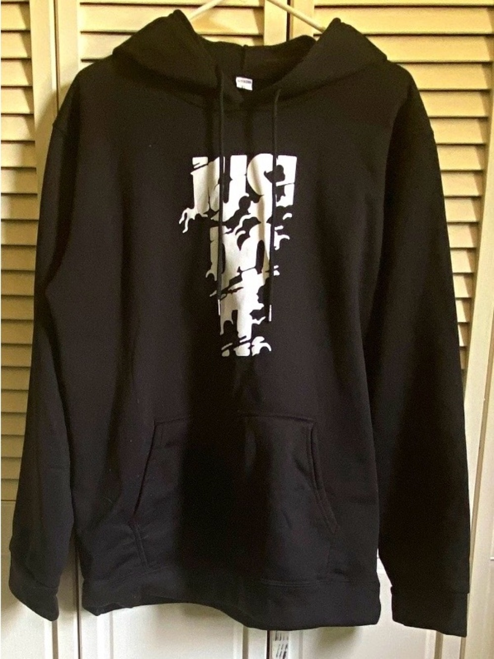 Black Graphic Pullover Hoodie - Women’s Black Hoodie “Just Do It” Fleece lined
